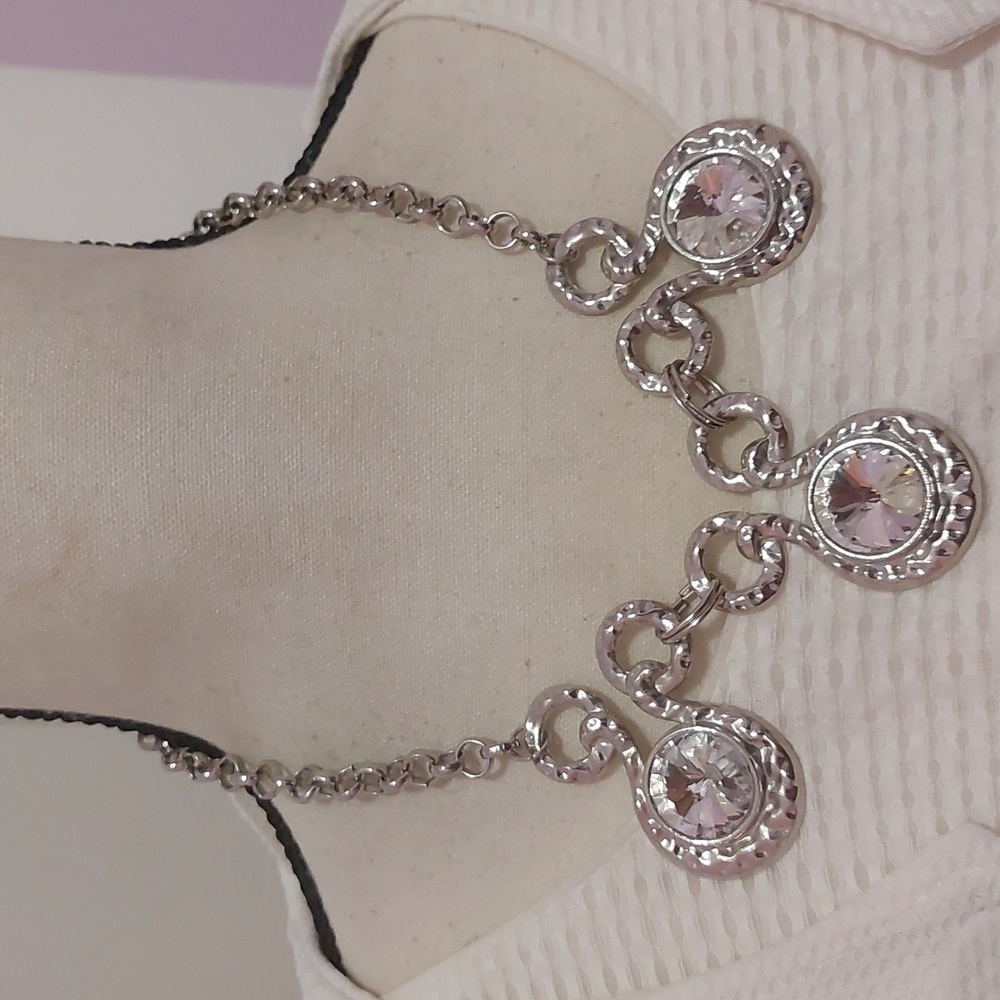 Paparazzi Hypnotized Hammered Links Rhinestone Crystals Silver Tone Necklace